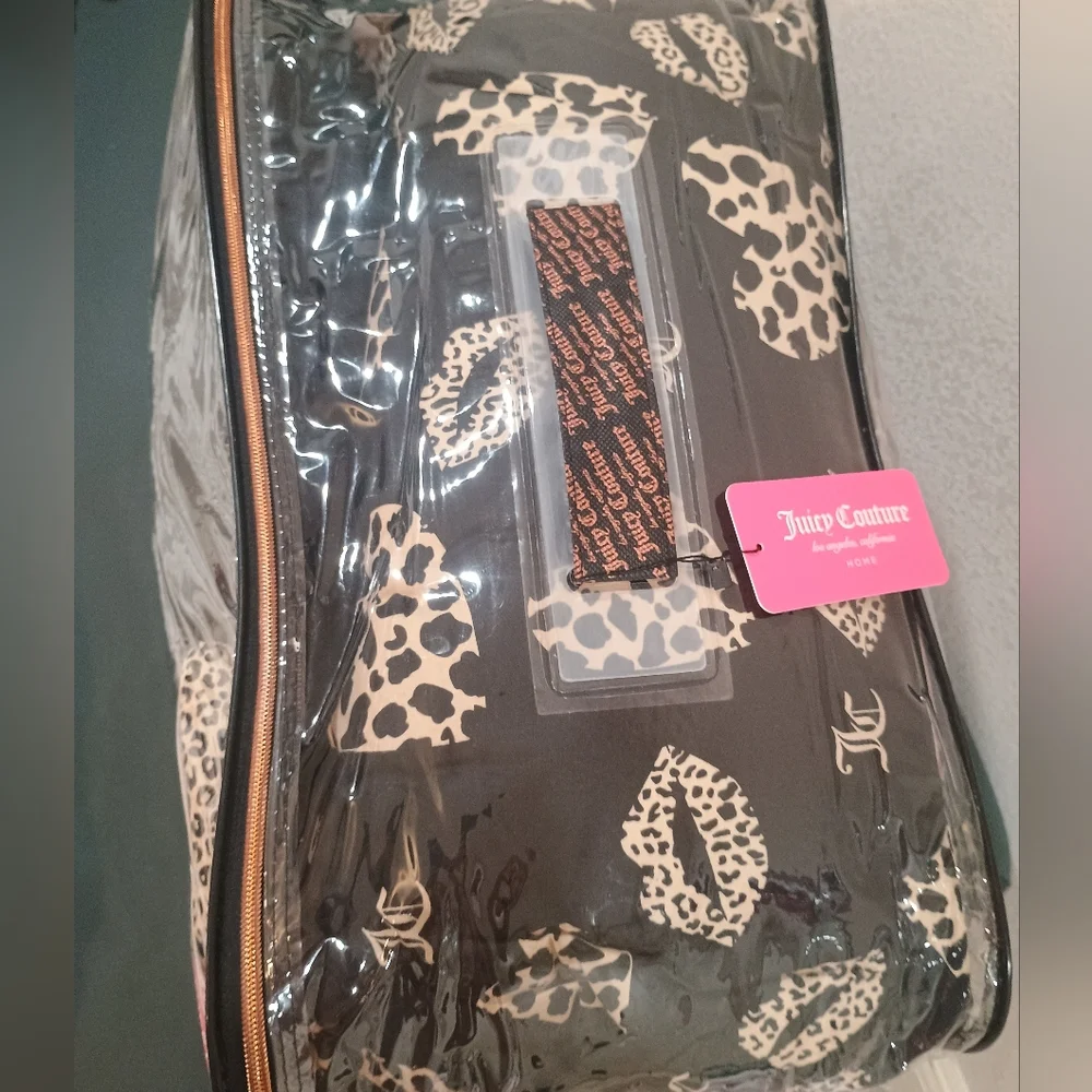New Viral {Juicy Couture} Leopard Print 8 piece Comforter Set Black & Gold Queen